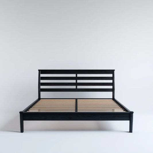 Czarna drewniana rama łóżka dwuosobowego ze stelażem listwowym 160 x 200 cm